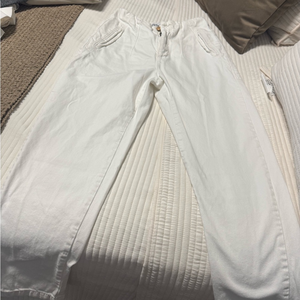 Zara Women's White High wasted  Straight Leg Jeans